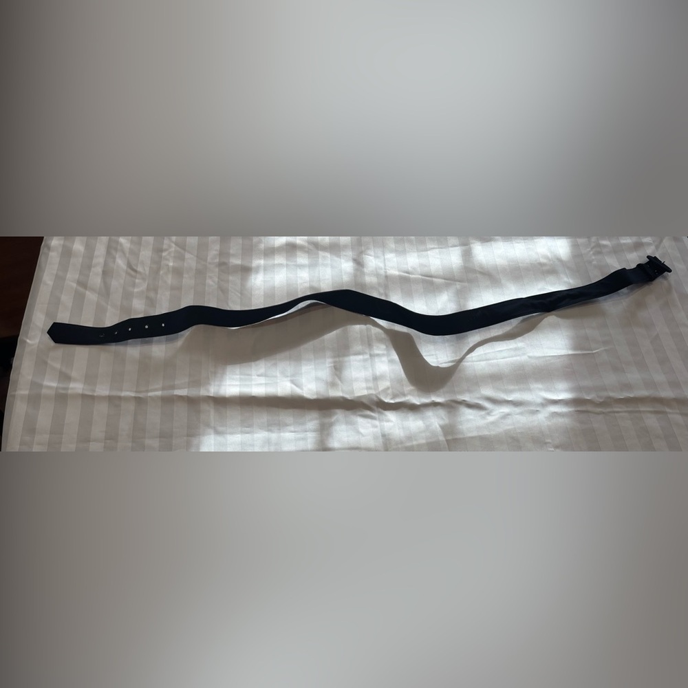 Women's L Black Belt (Good Condition)